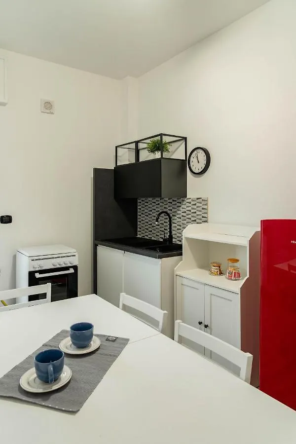 Caliph House 128 Apartment Bari