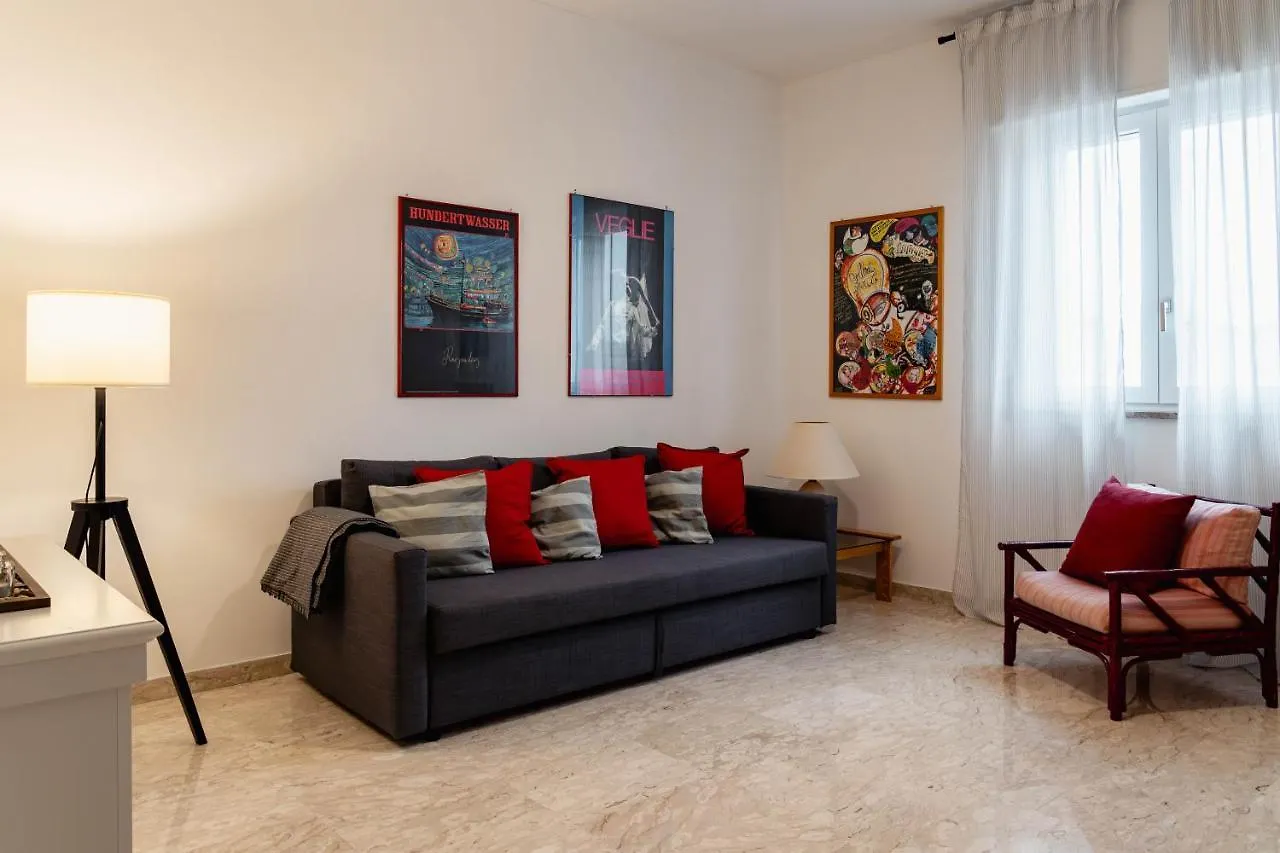 Caliph House 128 Apartment Bari 0*,  Italy