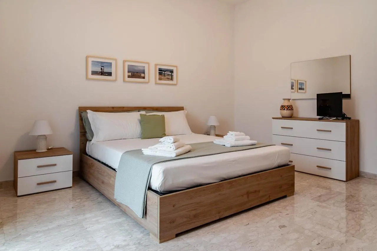 Caliph House 128 Apartment Bari