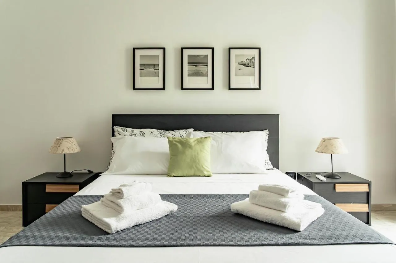 Caliph House 128 Apartment Bari